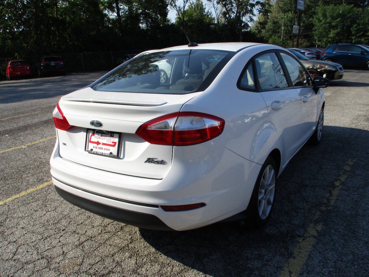 Used 2018 Ford Fiesta SE w/ Equipment Group 201A FWD image 3
