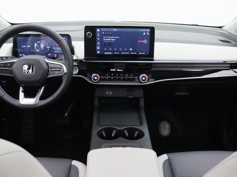 Used 2025 Honda Prologue Touring image 17