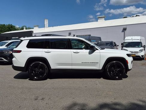 Used 2026 Jeep Grand Cherokee L Limited w/ Limited Altitude Package AWD/4WD image 2