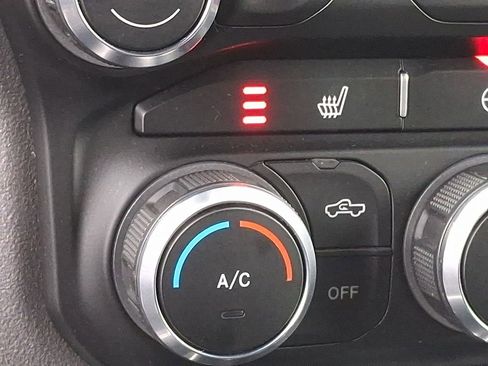 Used 2021 RAM 1500 Big Horn image 22