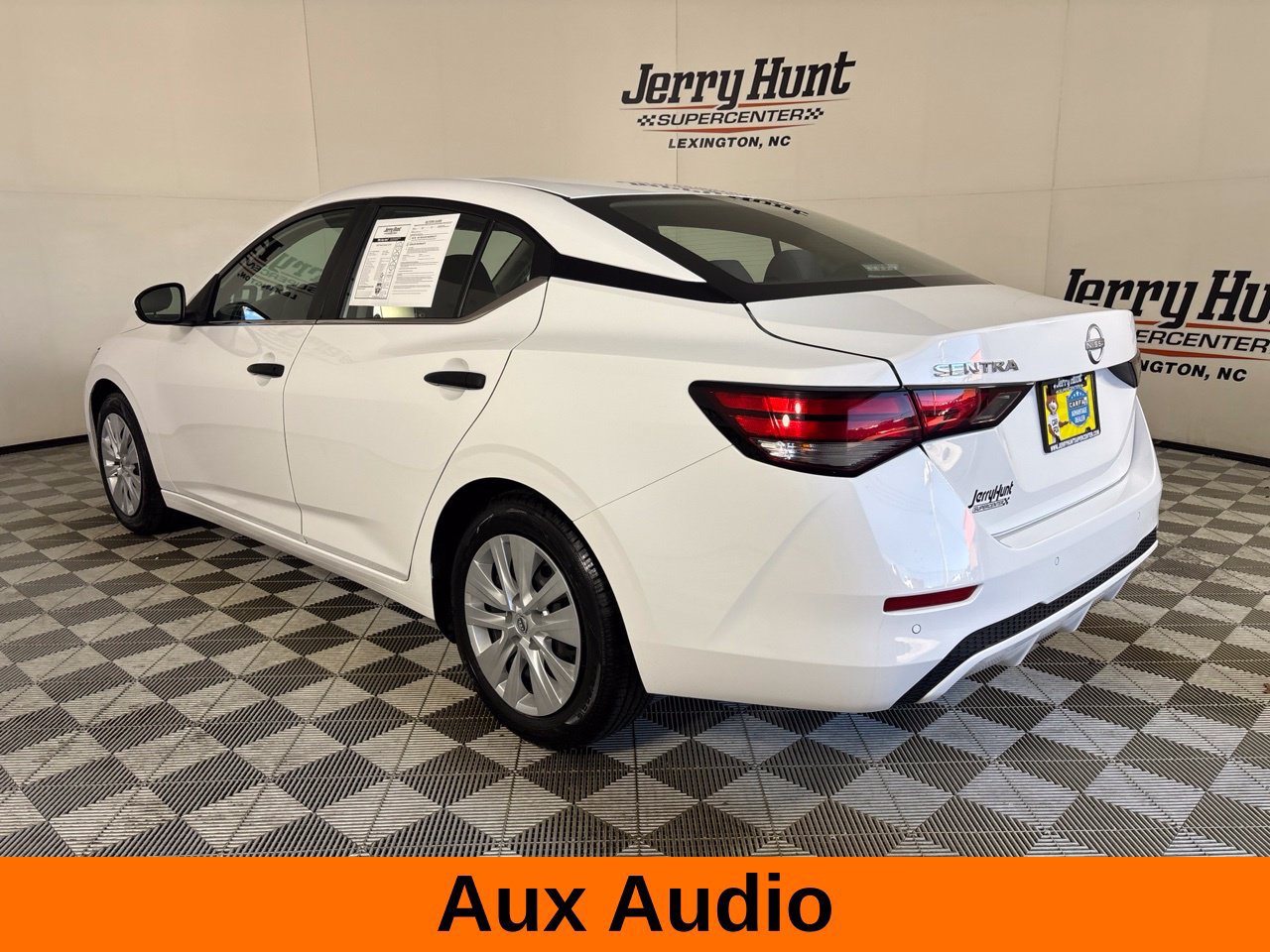 Used 2024 Nissan Sentra S FWD image 9