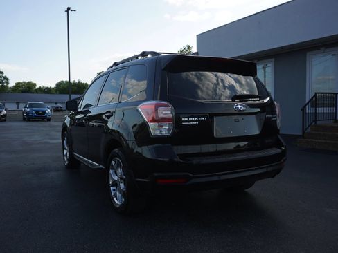 Used 2017 Subaru Forester 2.5i Touring AWD/4WD image 7