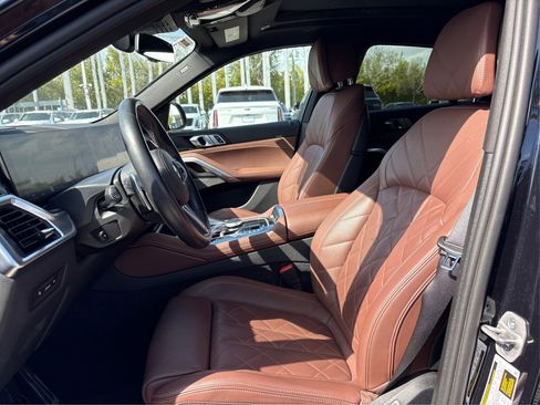 Used 2025 BMW X6 M60i image 9
