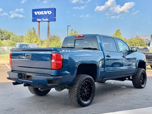 Used 2018 Chevrolet Silverado 1500 LT w/ All Star Edition AWD/4WD image 7