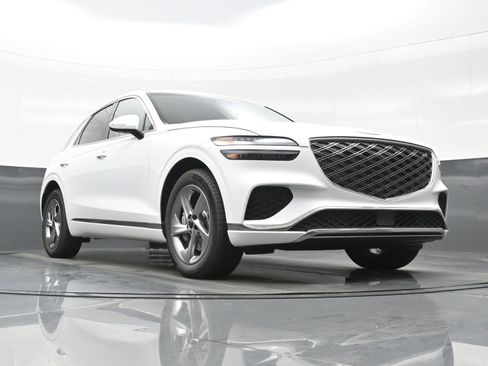 New 2026 Genesis GV70 2.5T Select image 11