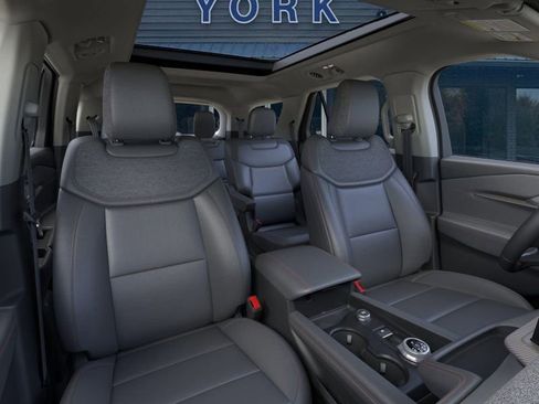New 2026 Ford Explorer Active w/ Active Comfort Package image 10