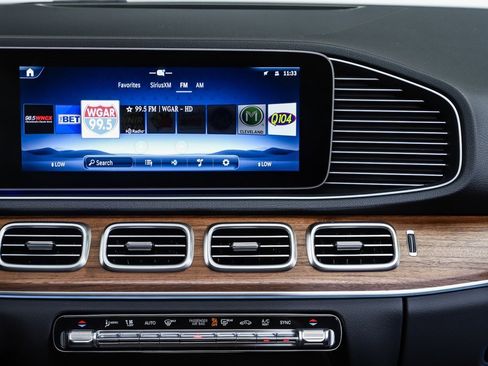 New 2025 Mercedes-Benz GLE 450 4MATIC image 16