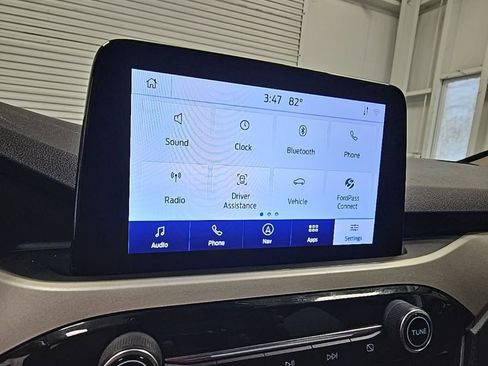 Used 2020 Ford Escape SEL image 17