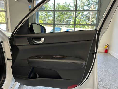 Used 2018 Kia Optima EX w/ Premium Package image 22