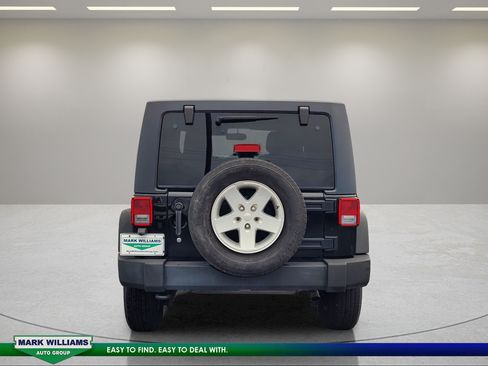 Used 2013 Jeep Wrangler Unlimited Sport AWD/4WD image 5