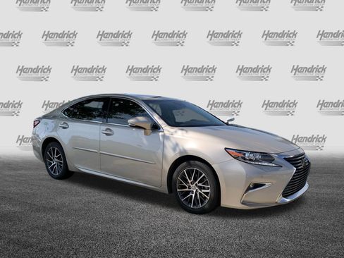 Used 2018 Lexus ES 350 w/ Luxury Package w/Wood Trim FWD image 2
