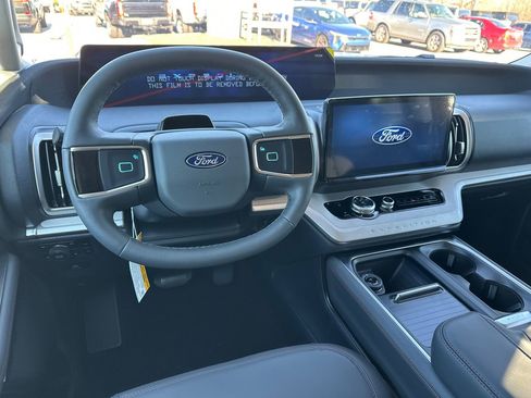 New 2025 Ford Expedition Max Active image 46