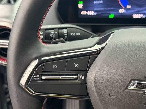 Used 2024 Chevrolet Equinox EV RS FWD image 27