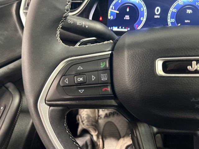 Used 2024 Jeep Grand Cherokee L Altitude AWD/4WD image 27