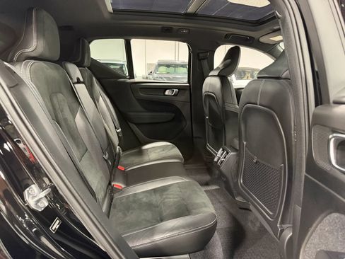 Used 2019 Volvo XC40 T5 R-Design AWD/4WD image 43