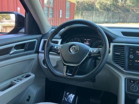 Used 2018 Volkswagen Atlas SE image 17