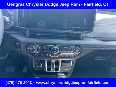 Certified 2025 Jeep Wrangler Unlimited Sahara w/ Safety Group AWD/4WD image 53