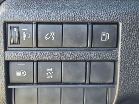 Used 2025 Toyota 4Runner SR5 AWD/4WD image 24
