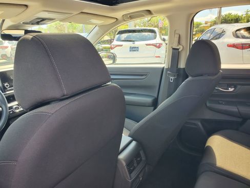 Used 2023 Honda CR-V EX image 10