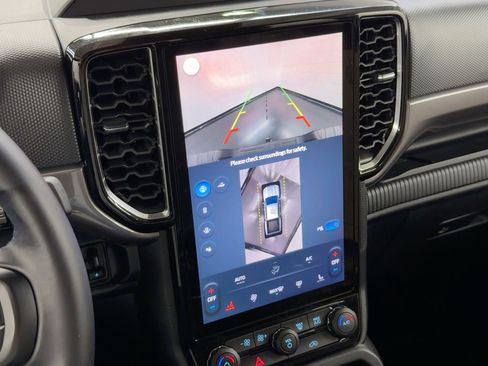 Used 2024 Ford Ranger XLT image 32