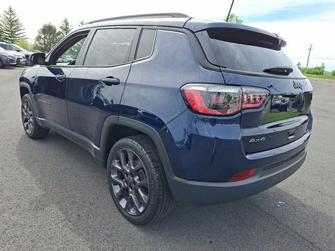 Used 2021 Jeep Compass Latitude w/ Driver Assistance Group AWD/4WD image 5