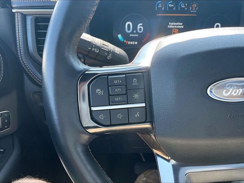 Used 2023 Ford Expedition Platinum AWD/4WD image 19