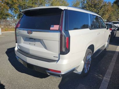Used 2021 Cadillac Escalade ESV Premium Luxury w/ LPO, Illumination Package