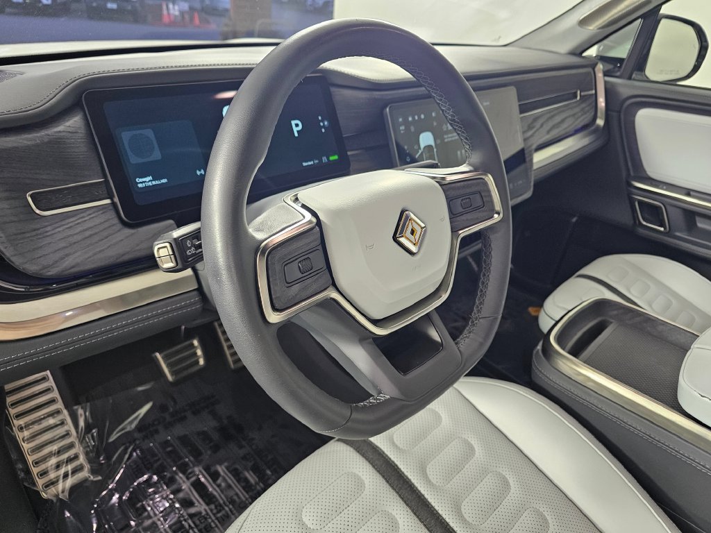 Used 2024 Rivian R1S Adventure Dual AWD/4WD image 25