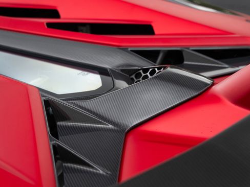 Used 2021 Lamborghini Aventador SVJ AWD/4WD image 28