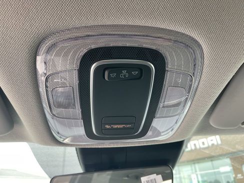 New 2026 Hyundai Elantra SE image 24