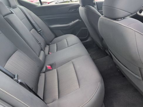 Used 2025 Nissan Altima 2.5 SV FWD image 29