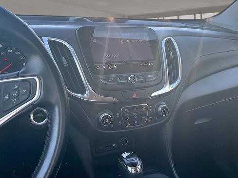 Used 2021 Chevrolet Equinox Premier AWD/4WD image 7