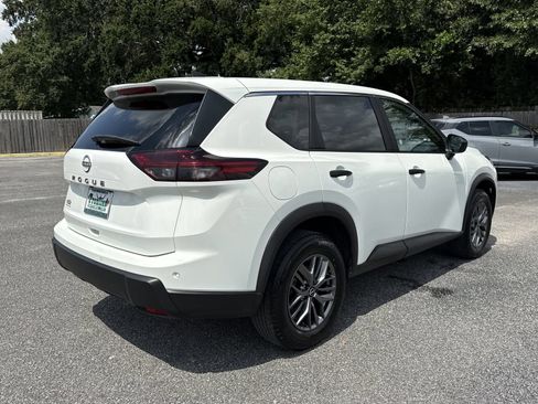 Used 2025 Nissan Rogue S FWD image 6