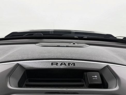 Used 2019 RAM 1500 Laramie w/ Sport Appearance Package AWD/4WD image 75