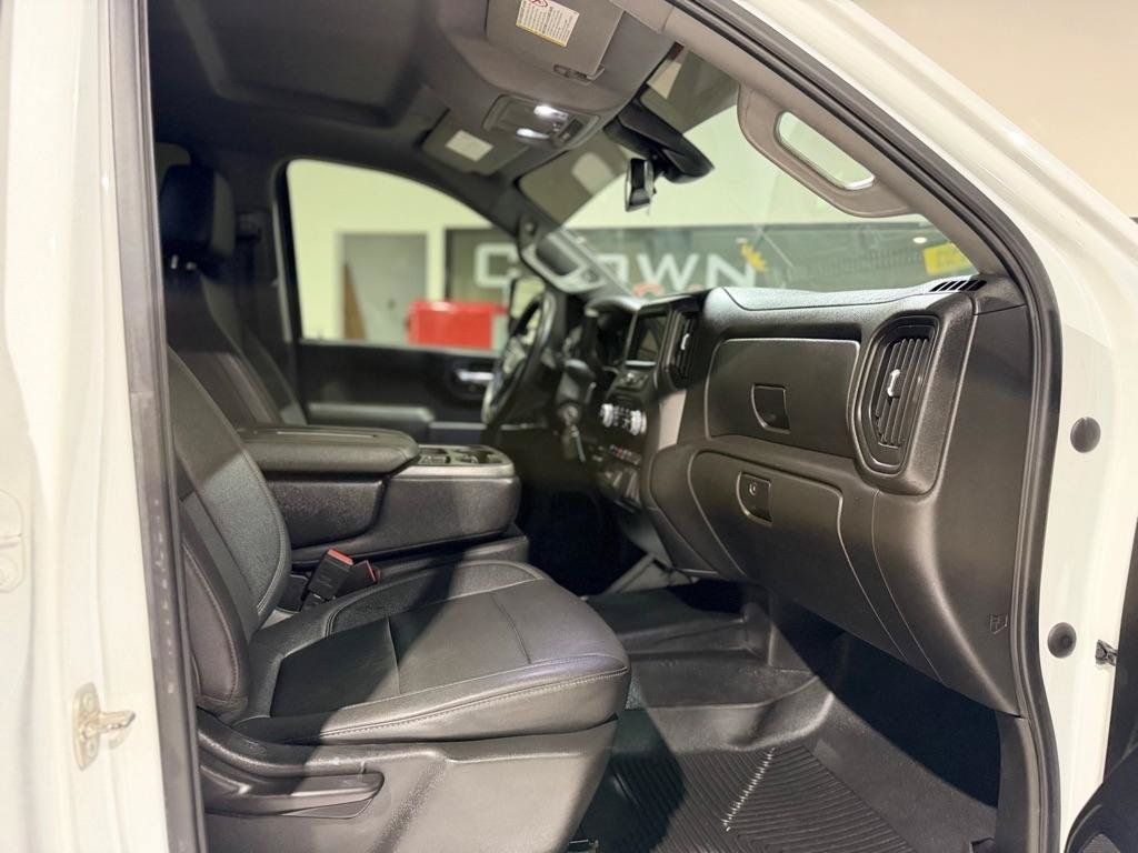 Used 2023 GMC Sierra 3500 Pro w/ Gooseneck/5TH Wheel Package AWD/4WD image 14