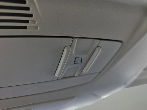 Used 2017 Ford Focus Titanium image 21