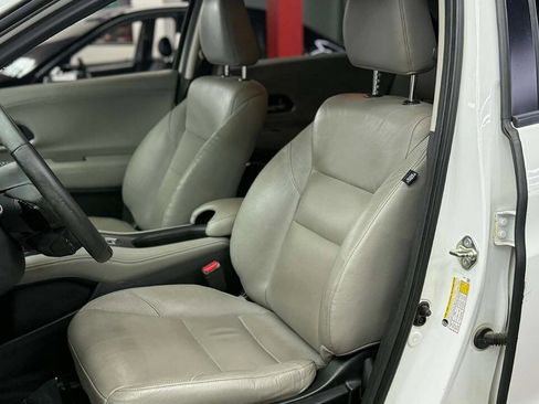 Used 2017 Honda HR-V EX-L image 7