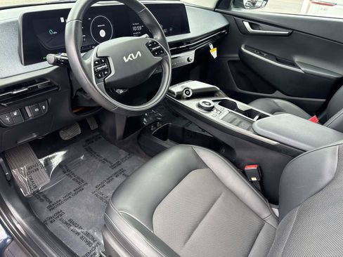 Used 2024 Kia EV6 Light RWD image 13