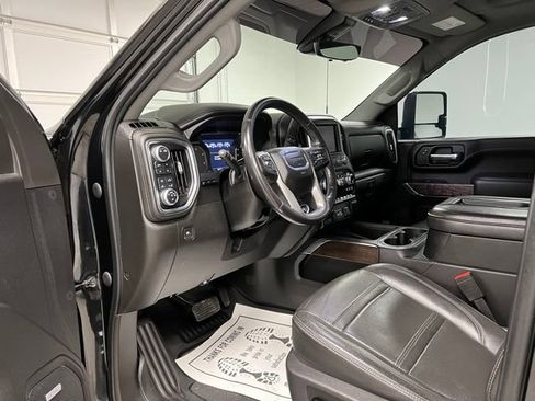 Used 2021 GMC Sierra 3500 Denali w/ Denali Black Diamond Edition AWD/4WD image 18