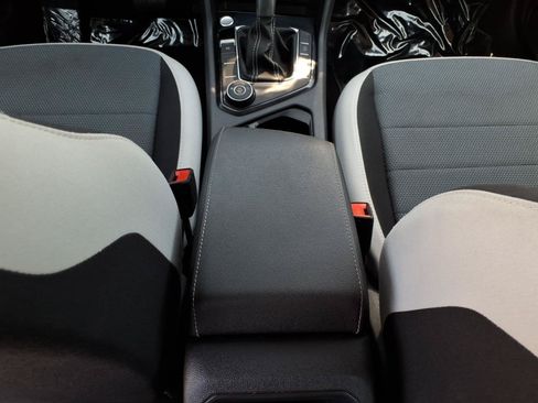 Certified 2025 Volkswagen Taos S AWD/4WD image 26