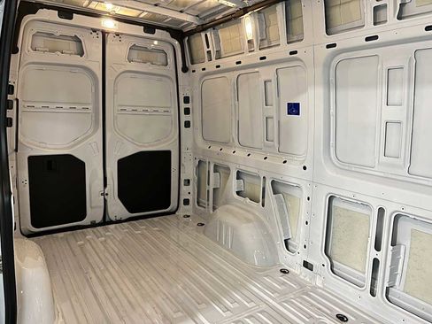 Used 2025 Mercedes-Benz Sprinter 2500 image 14