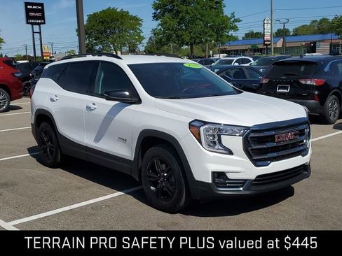 Certified 2023 GMC Terrain AT4 AWD/4WD image 3