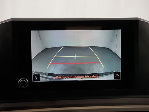 Certified 2024 Toyota Tacoma SR5 image 21