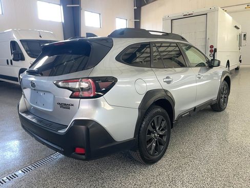 Used 2023 Subaru Outback Onyx Edition AWD/4WD image 9