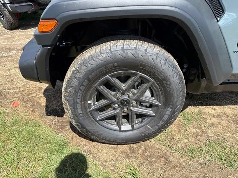 New 2026 Jeep Wrangler Unlimited Sport AWD/4WD image 9