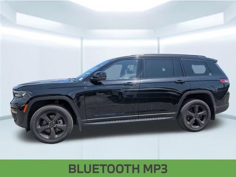 Certified 2025 Jeep Grand Cherokee L Limited w/ Luxury Tech Group II AWD/4WD image 3