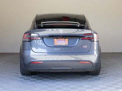 Used 2022 Tesla Model X Plaid image 11