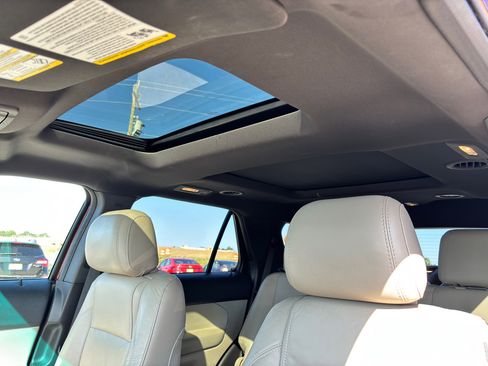 Used 2015 Ford Explorer XLT w/ Equipment Group 202A image 19