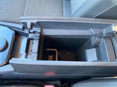 Used 2022 Nissan Rogue S image 13