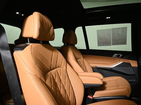 Certified 2023 BMW X7 xDrive40i w/ Executive Package image 38